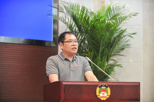 下好四步棋，以產(chǎn)業(yè)發(fā)展戰(zhàn)略統(tǒng)籌協(xié)調(diào)產(chǎn)業(yè)扶貧 高質(zhì)量發(fā)展