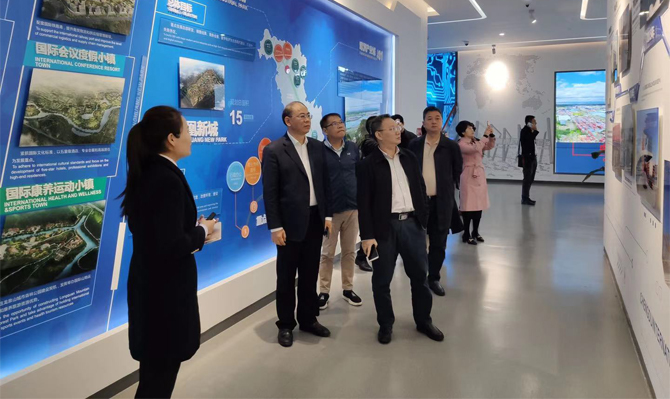 北院帶領遠景智庫成員調研、匯報風采